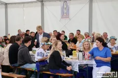 1736714_1757276572_81843200