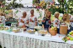 Dozynki-w-Lubowicach-stoisko-Rudnickich-Jablonek