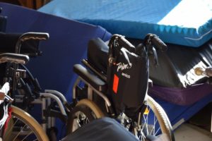 Wózki inwalidzkie, chodziki przekazane Gminnemu Ośrodkowi Pomocy Społecznej
